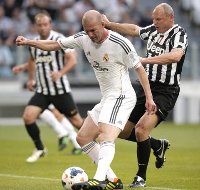 Zidane contro Vierchowod. Afp